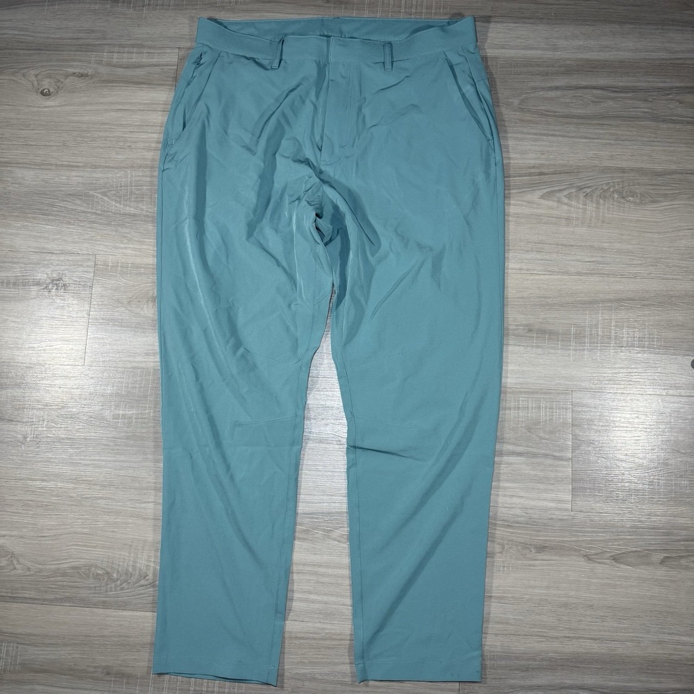 Fabletics The Only Pants Mens 35x32 Green Performance 4 Way Stretch Chinos